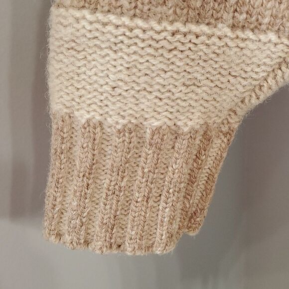 Handmade wool sweater.  Color cream. Guessing a Medium. Zipper closure. - Picture 4 of 13